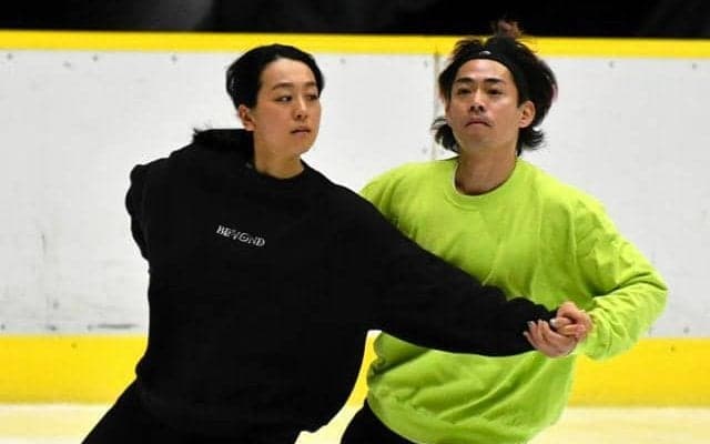 浅田真央さん「一瞬一瞬かみ締めて」　大阪であすからアイスショー