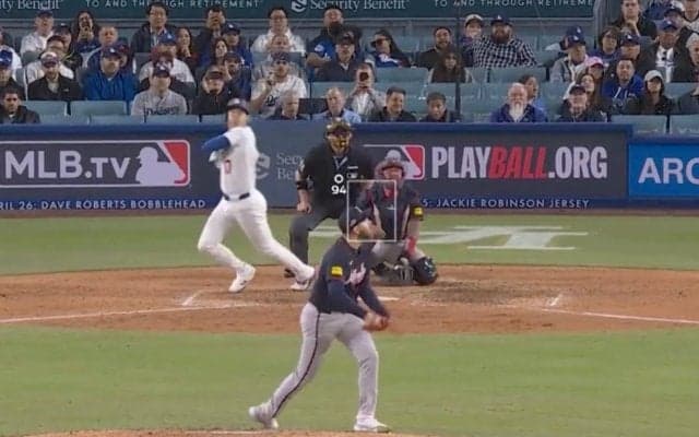 なんだこれは…！？ 大谷翔平、“悪球”変態打ち「芸術的」「上手すぎる」フルスイング→詰まりながら“技ありポテンヒット”