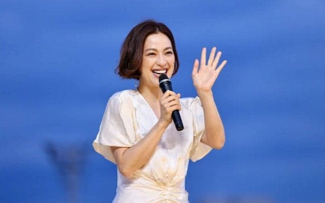 【東京ダービー】中村アンがプレゼンターとして登壇…「風を感じてレースを楽しみたい」