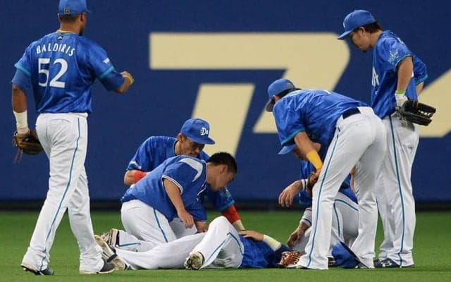 主砲と激突「これはやばい」　球場に救急車、静まり返るスタンド…覚悟した“引退”の2文字