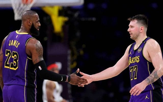 レブロンら先発陣が躍動したレイカーズがペリカンズを撃破…八村塁は調整のため欠場に