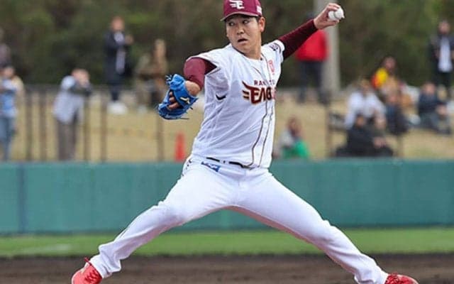 一気に向上“69.0”　「左キラー」からセットアッパー定着…楽天・鈴木翔、躍進の秘密