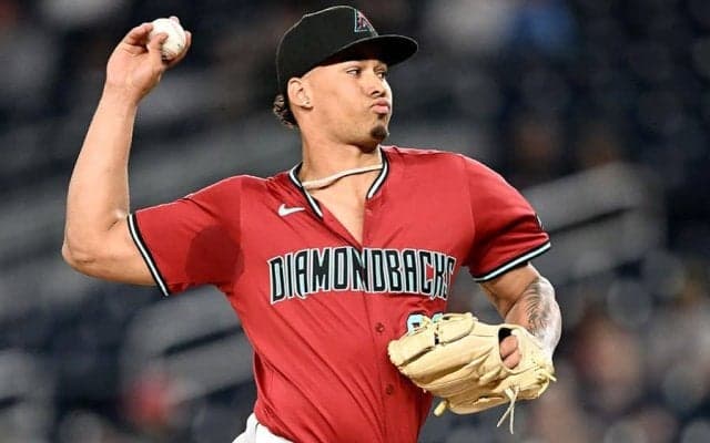 23歳右腕の“魔球”が見せた変化にX衝撃　打者絶望の落差に「投げること可能なのか」