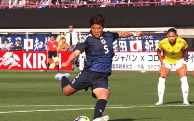 「本田圭佑かよ！」“爆裂ど真ん中PK”でなでしこジャパンがAT同点ゴール「弾丸すぎる」「まじで心臓強」「よく決めた偉い」高橋はなの劇的弾にファン歓喜