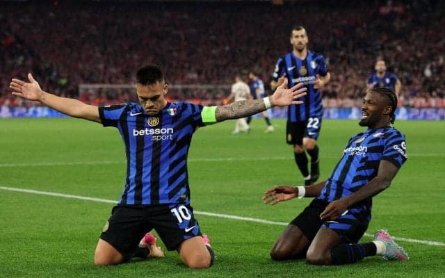 ラウタロ&フラッテージ弾のインテルが敵地で大きな先勝、バイエルンは途中出場ミュラーが一時同点弾も惜敗【CL】