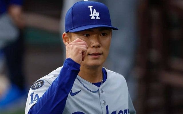 山本由伸が明かす「大谷ポーズ」の真相　同僚を“真似”して学習…「全員で一緒に」