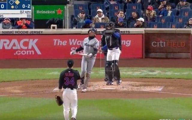 球種が分からん！メッツ千賀滉大、魔球攻めに“打者が混乱”「これは反則w」 理解不能… 首を傾げて“空振り三振”「お化けフォークとシンカー？」