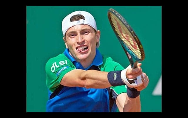  手骨折も強行出場！2時間50分プレー 