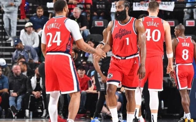 大混戦の西地区、5連勝のクリッパーズが4位に浮上…キングスはプレーイン確定