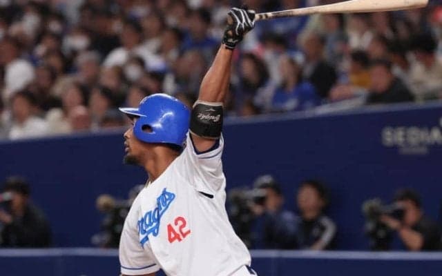 【中日】「42」の後継者・ブライト健太が決勝打　ブランコ氏の遺志を受け継ぐ竜ナイン