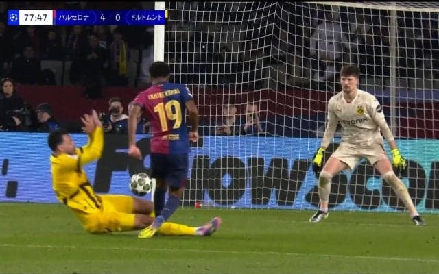 17歳は反則だろ！バルサの至宝“神の子”ヤマルがDFとGKを手玉に取る圧巻の超技巧シュート！「ちょっと浮かしてんのエグい」「できないことないのかよ」