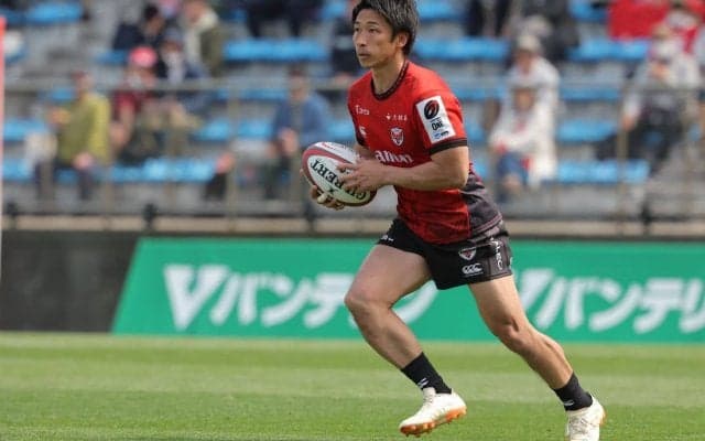 「自分が先頭に立ってやっていきます」。過去を振り返らず、前だけを見据える男の決意