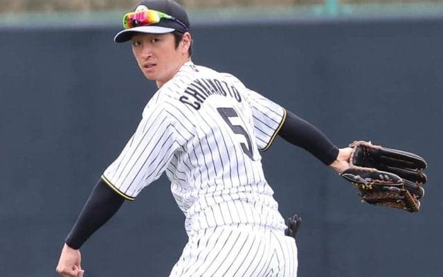 球場騒然の“トリック”が「天才すぎる」　咄嗟の頭脳プレーは「野球IQ200超えや」
