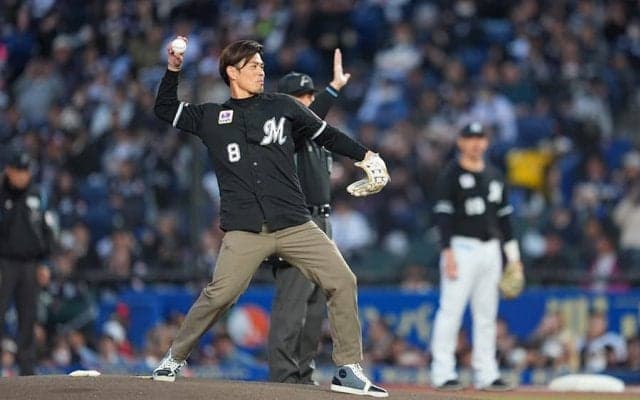 千葉に帰ってきた“背番号8”　始球式後の粋なサプライズに「マジで泣きそう」