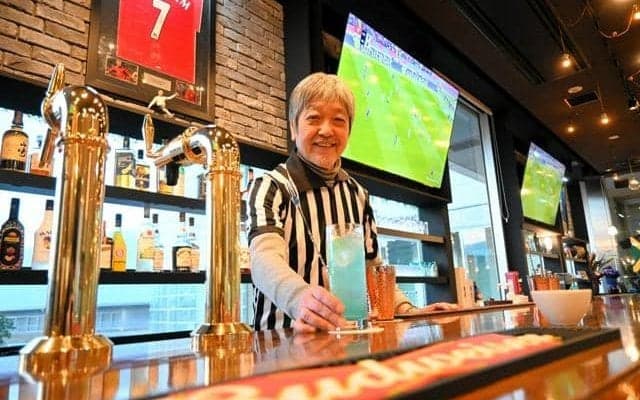 サンポートの夜、一杯どうぞ　「観光に一役」とスポーツバー開店