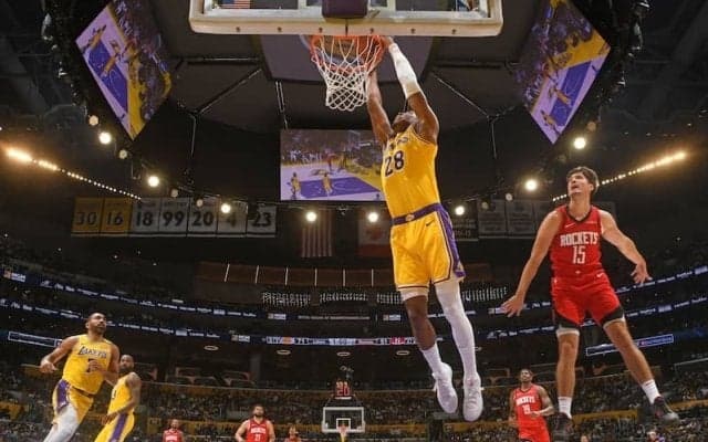 レイカーズがロケッツを下して西地区3位確定…ドンチッチが39得点、八村塁も16得点と躍動