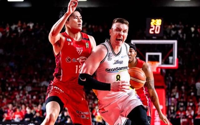 SR渋谷が敵地で千葉Jとのシーソーゲームを制す…ホーキンソンが連続“3点プレー”披露