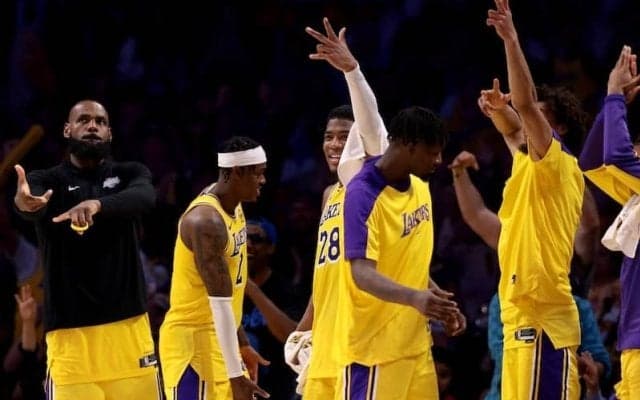 西地区順位争いは最終戦までもつれる大混戦…レイカーズが3位確定、グリズリーズはプレーインへ