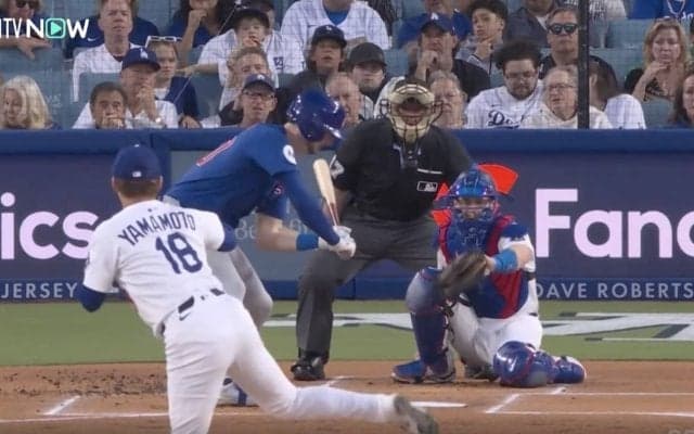 球場騒然！ 山本由伸にいきなり“ドン引き”「エグいな」 相手打者が手が出ない… “完璧すぎる1球”で見逃し三振「ビタビタだな」