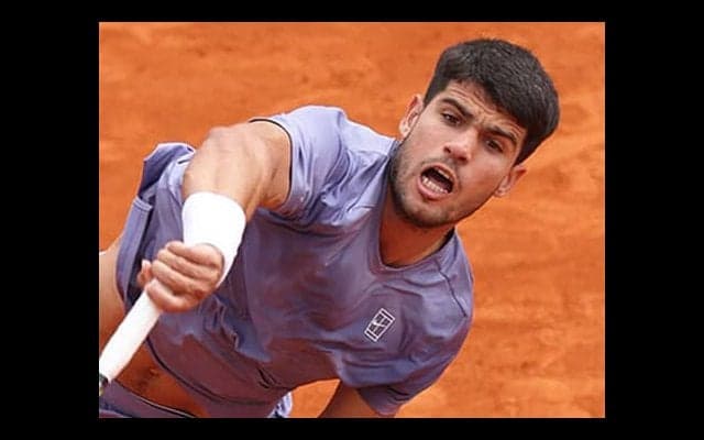  アルカラス 1年ぶりマスターズV王手 