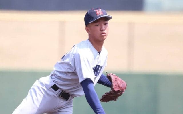 センバツ王者・横浜で早くも1年生がデビュー！U-15日本代表で優勝経験した最速146キロ右腕が2奪三振【神奈川】