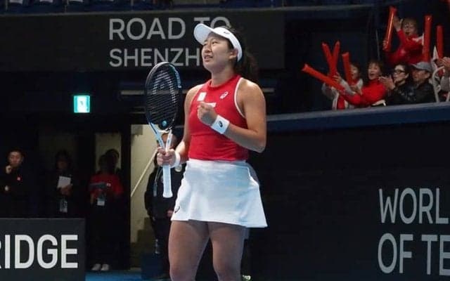 内島萌夏、エースの風格見せる快勝で1勝1敗に！ファイナル進出が決まる大一番に元世界4位の青山修子／柴原瑛菜が登場[女子国別対抗戦BJK杯]