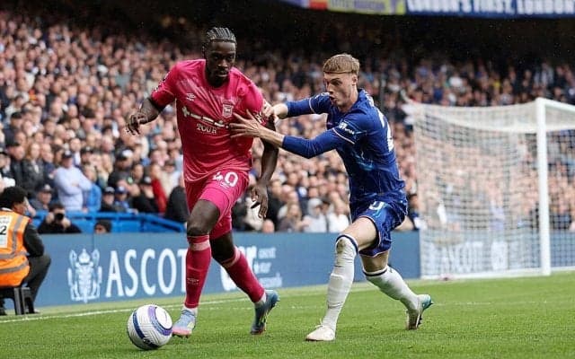 チェルシーが2点ビハインドを追いつくも下位相手に痛恨ドロー…【プレミアリーグ】