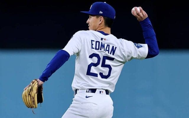 ド軍107億円男が「かっこよすぎんか」　“二刀流”で躍動…本拠地熱狂の美技が「凄いな」