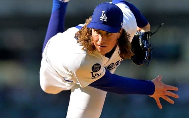 ド軍本拠地でカブスファンの悲鳴続出「やめてくれ」　球場騒然、151キロ剛球が直撃