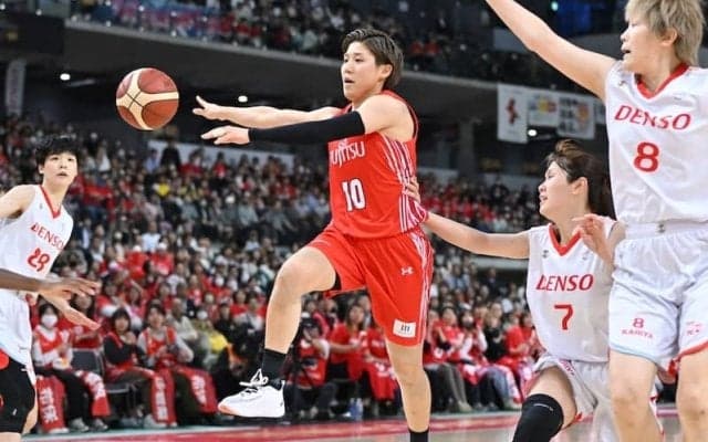 町田瑠唯がプレーオフMVPを初受賞…連覇の富士通からは赤木里帆と宮澤夕貴もベスト5に