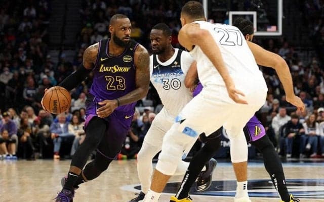 数々のプレーオフ最多記録を保持するレブロンがこれまでに対戦したことがないチームとは？