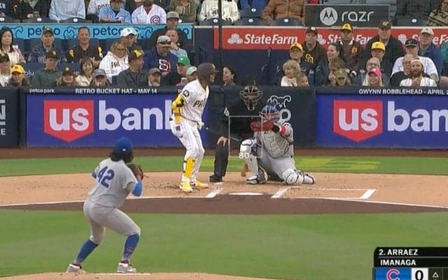 もうワケわからん！ カブス今永昇太に打者が“謎の行動”「なんて？」「怖っw」 突然叫び声を上げる… 実況も爆笑