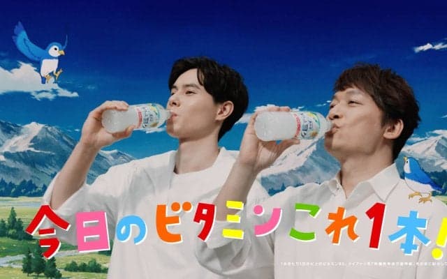 サントリーの髙橋藍が香取慎吾さんと飲料水の新CMで初共演
