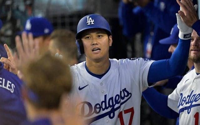 大谷翔平、6号先頭打者弾　超特大137mアーチに本拠地騒然…年間49本ペース