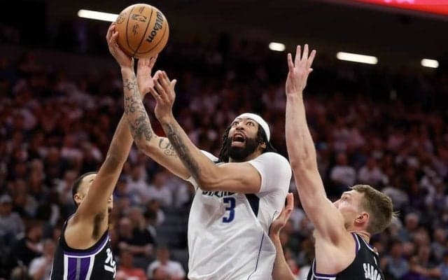 デイビス27得点のマブスがキングスに勝利…グリズリーズとの8位決定戦に進出