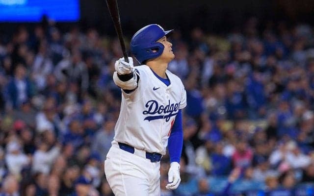 「何度見ても最高」大谷翔平だから生まれた“異様な光景”　MLBも驚き「打った瞬間…」