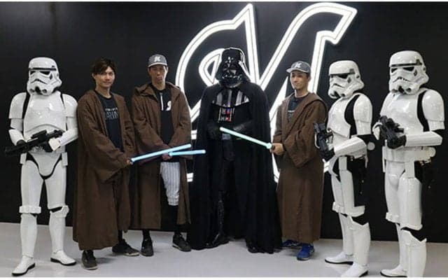 ロッテ本拠地が異空間に…世界的名作とコラボ　“宇宙”の演出下で若手が躍動