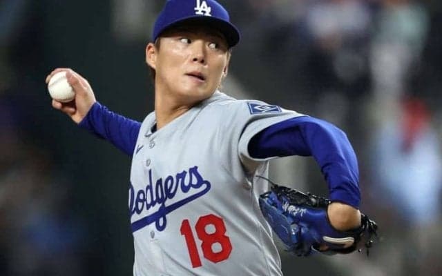 「いよいよ本領発揮」怪腕デグロムとの投げ合いで圧巻10K　山本由伸の“無双投球”に米衝撃「ついに防御率0点台を突破」