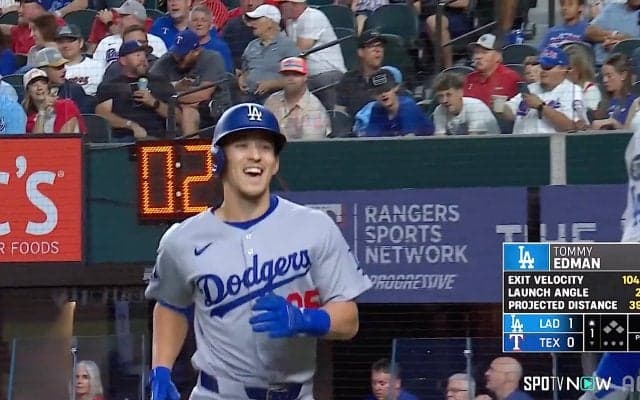 カーショーも大はしゃぎ！ 大谷翔平の“代役1番”、いきなり先頭打者弾でド軍ベンチがお祭り騒ぎ…SNSも沸騰