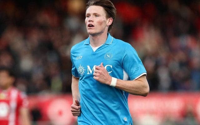 マクトミネイ2戦連発のナポリ、最下位モンツァにウノゼロ勝利で首位インテルに勝ち点で並ぶ【セリエA】