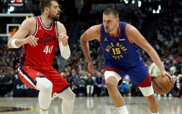 西1回戦は初戦からオーバータイムに突入…ナゲッツがホームでクリッパーズに勝利