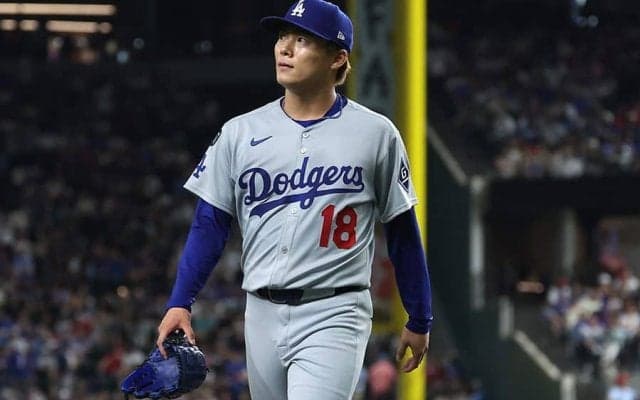 CY賞スネルも脱帽「お前はえげつない！」　山本由伸へ飛び交った賛辞「やばすぎる夜」