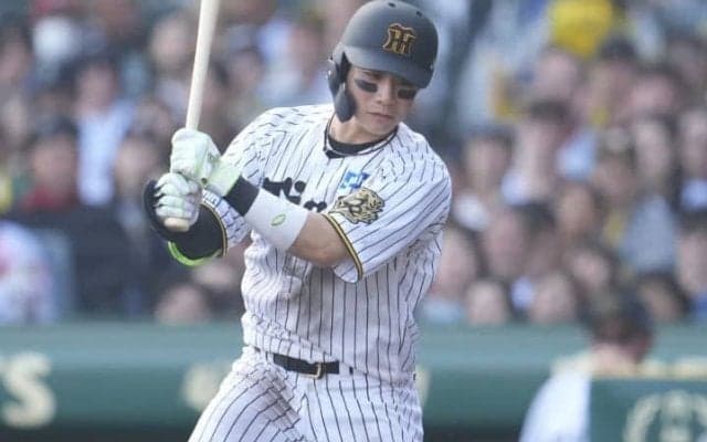 「鳥谷以降は誰もいない」拙守だけじゃない名手・木浪聖也の“不振”　阪神が苦悩する「遊撃手問題」に解決策はあるか