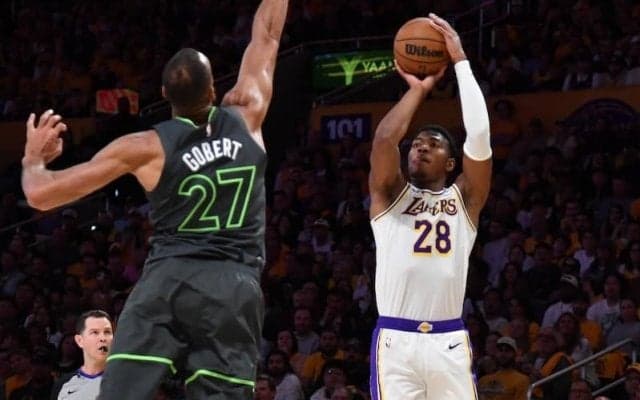 レイカーズがウルブズに敗戦、プレーオフ黒星発進…八村塁は9得点5リバウンド