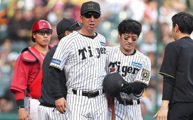 甲子園騒然　坂本の頭部死球を巡り藤川監督が激昂、一触即発…岡本は危険球退場、警告試合に