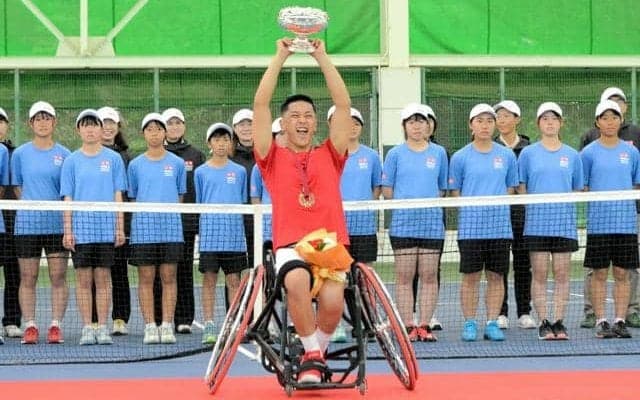 小田が3連覇、上地は準優勝　飯塚国際車いすテニス大会