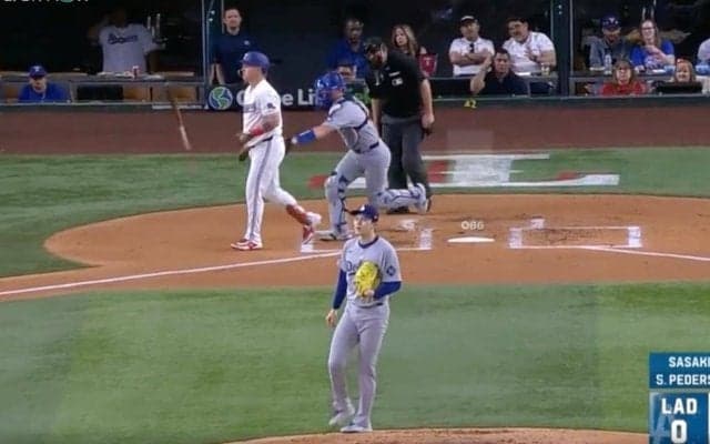 どうした…？ 佐々木朗希に“打者イライラ”「やる気ないw」「そうなるわ」 ワンバンする沈む魔球に“三振バット回し”「打てる気配ない」