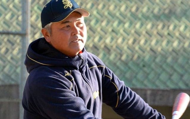 「良いケンカはどんどんせいや！」　ノーサインの手腕突出…岡山にいる“最先端監督”の魅力