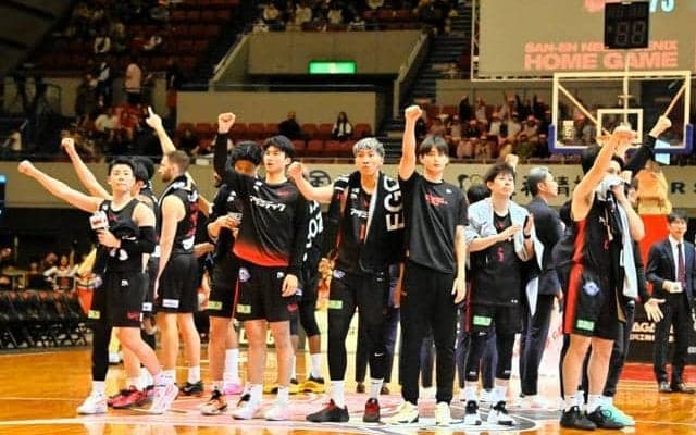 三遠、今季初の三連敗　ホームでの地区優勝逃す　バスケBリーグ