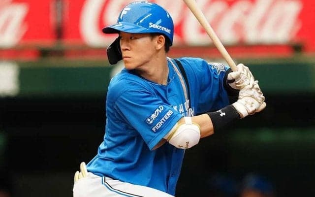 日本ハム・矢澤宏太は復帰まで約2週間　16日ロッテ戦でフェンスに激突→負傷交代